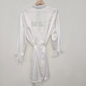 Bride white Robe for wedding day size large X large good used condition